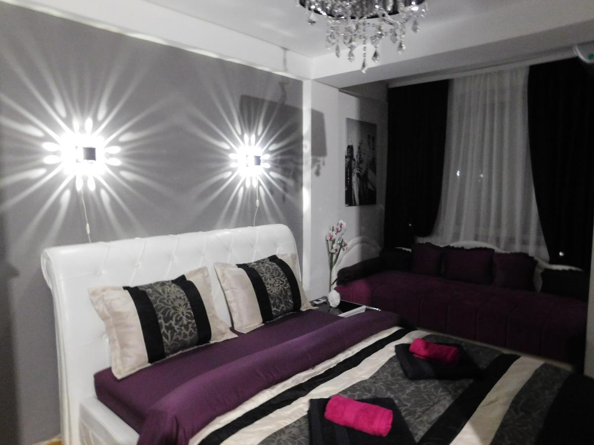 Velvet Lux Apartment Ni Extérieur photo