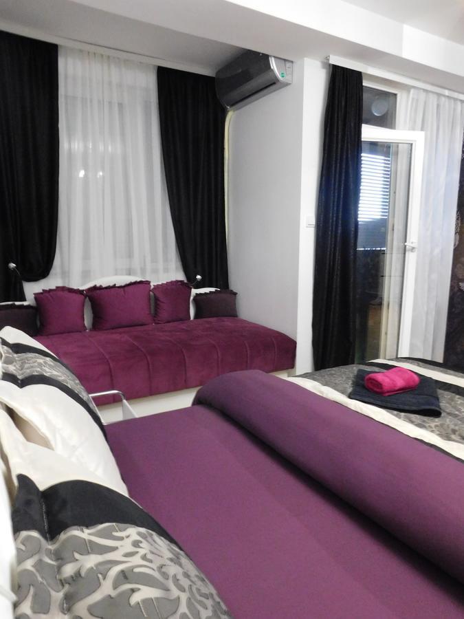 Velvet Lux Apartment Ni Extérieur photo