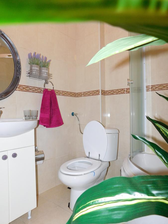 Velvet Lux Apartment Ni Extérieur photo