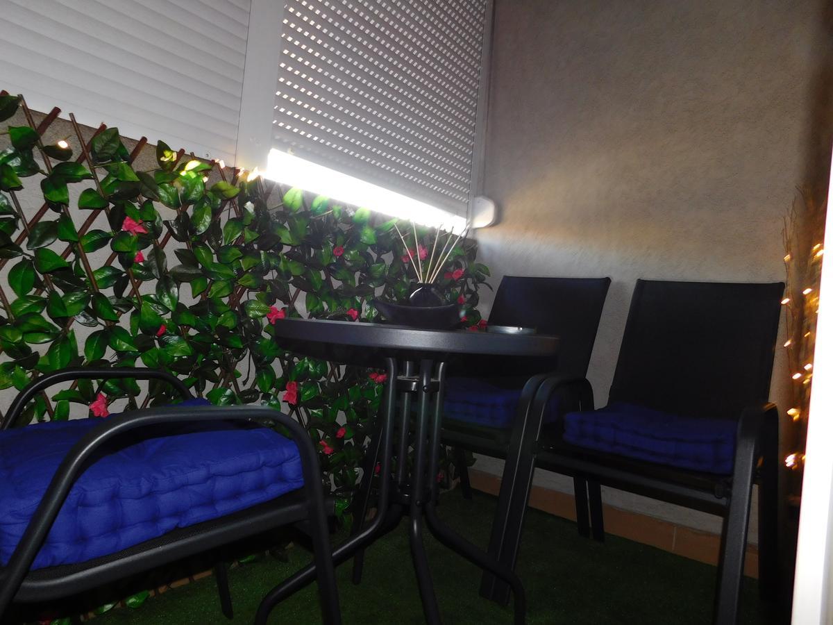 Velvet Lux Apartment Ni Extérieur photo