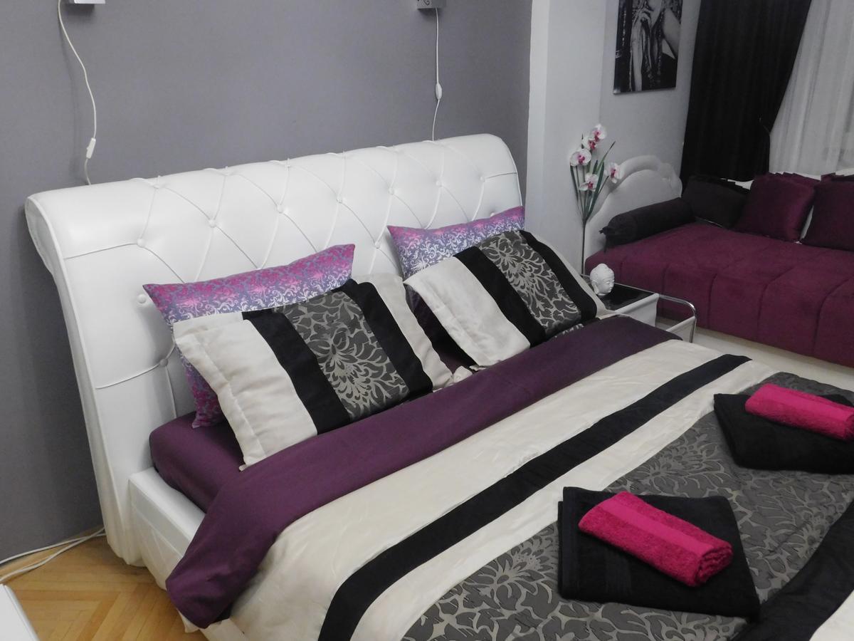 Velvet Lux Apartment Ni Extérieur photo